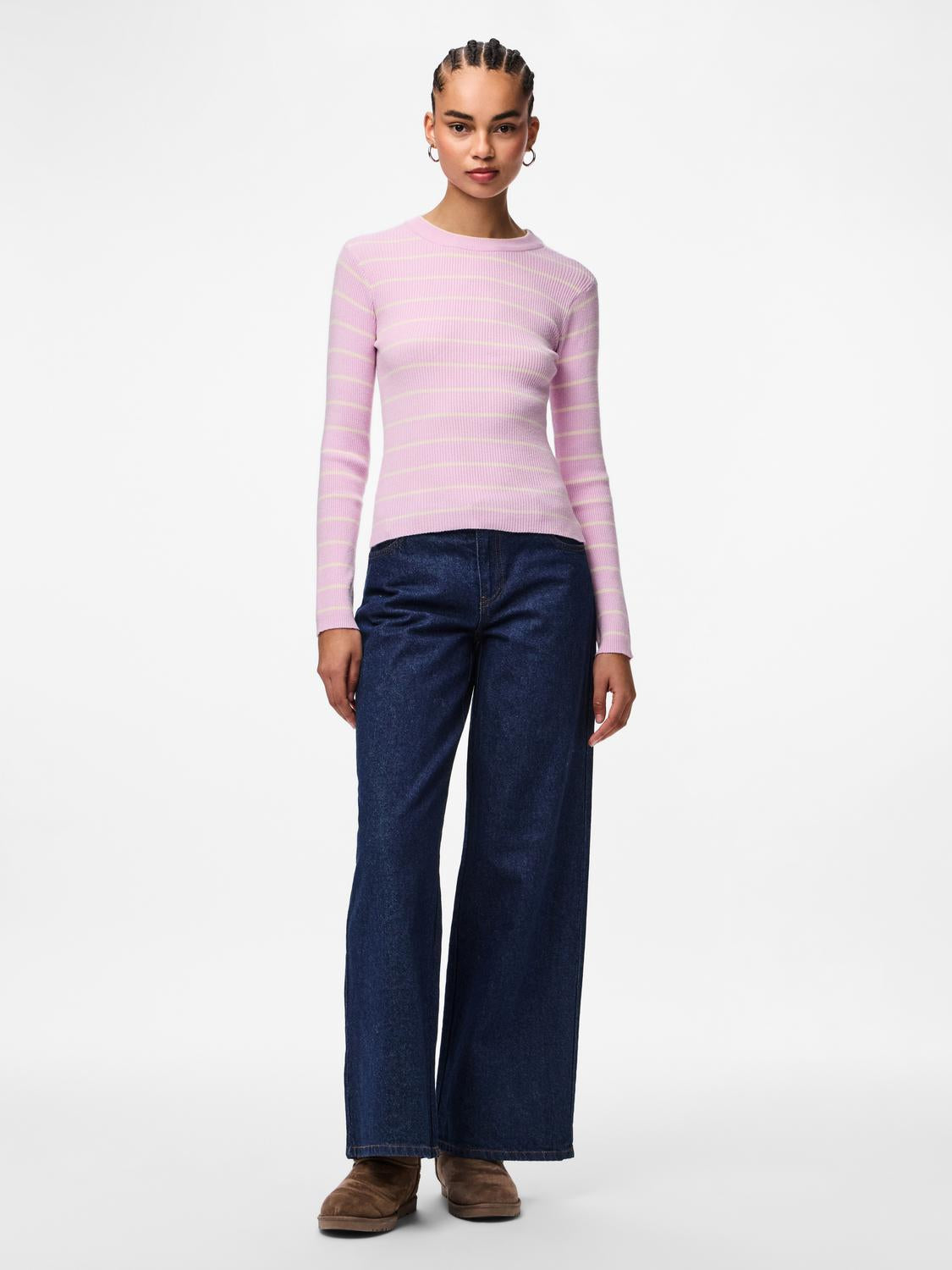 model_shot-front_full